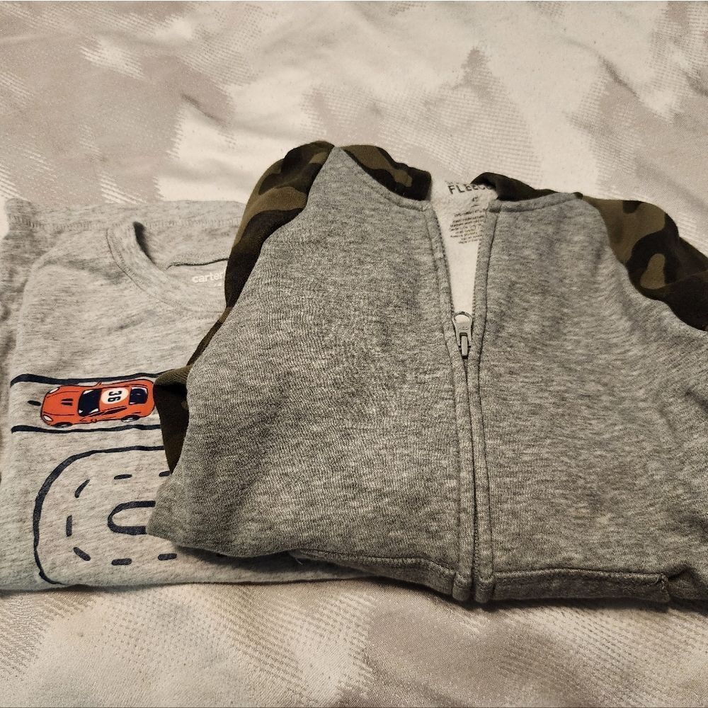 Boys 4T Teeshirt Sweatshirt set. Camo Sweatshirt paired with a Car Racing Long T